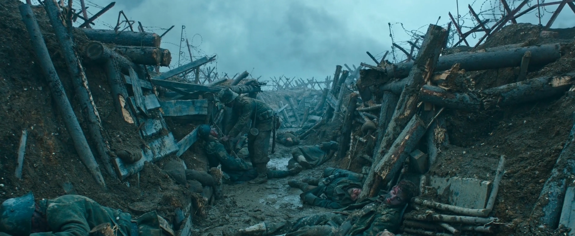 战争片《西线无战事》:获奥斯卡九项提名,反战电影里的神作