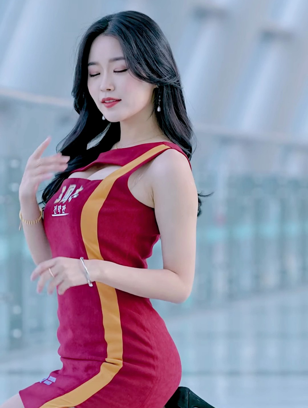 超时尚韩国小姐姐洪智恩,楚楚动人,最美时尚写真!