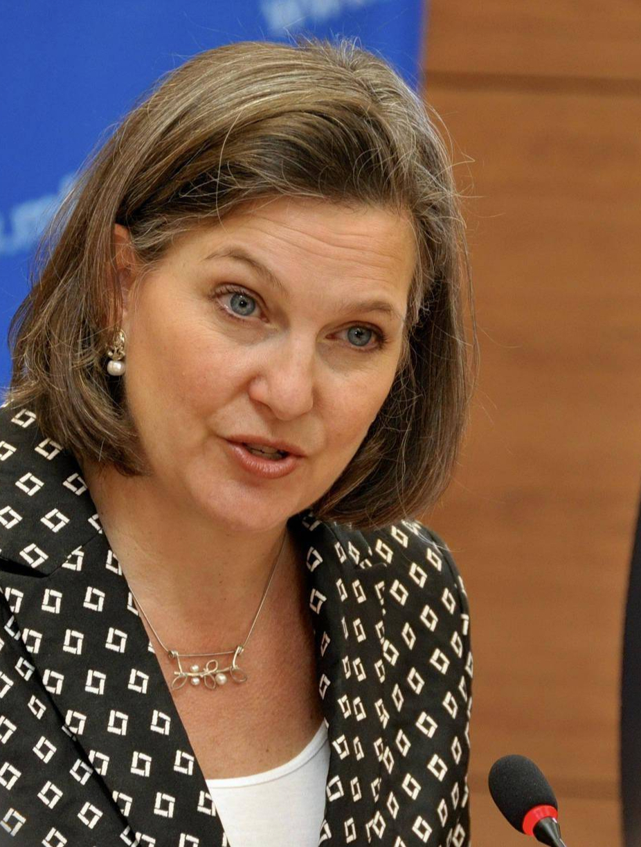 纽兰:美国犹太女沙皇,从苏联解体到俄乌战争,30年的反俄-度小视