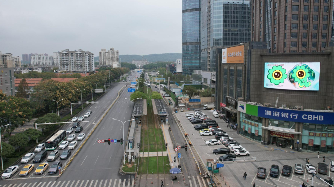 武汉led大屏广告位置赏析-光谷时代广场