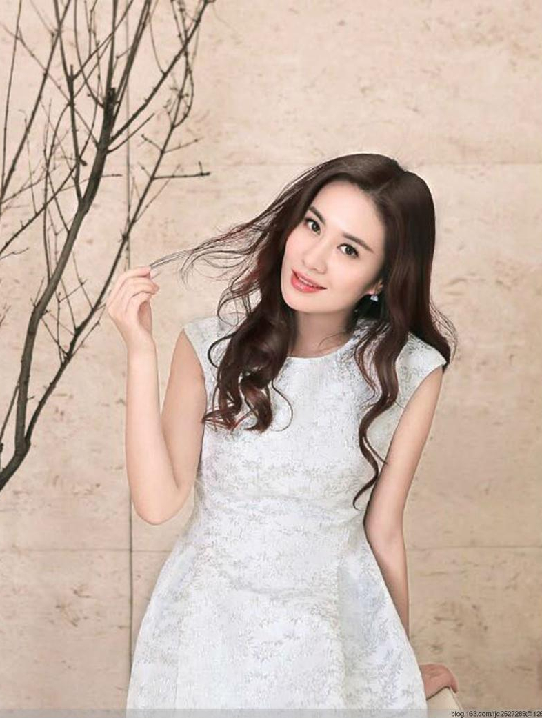 "双商归零"叶璇,与吴京传绯闻遭否认,后评价肖战德不配位3-度小视