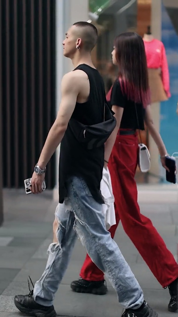 男朋友好帅 春熙路街拍 街拍穿搭