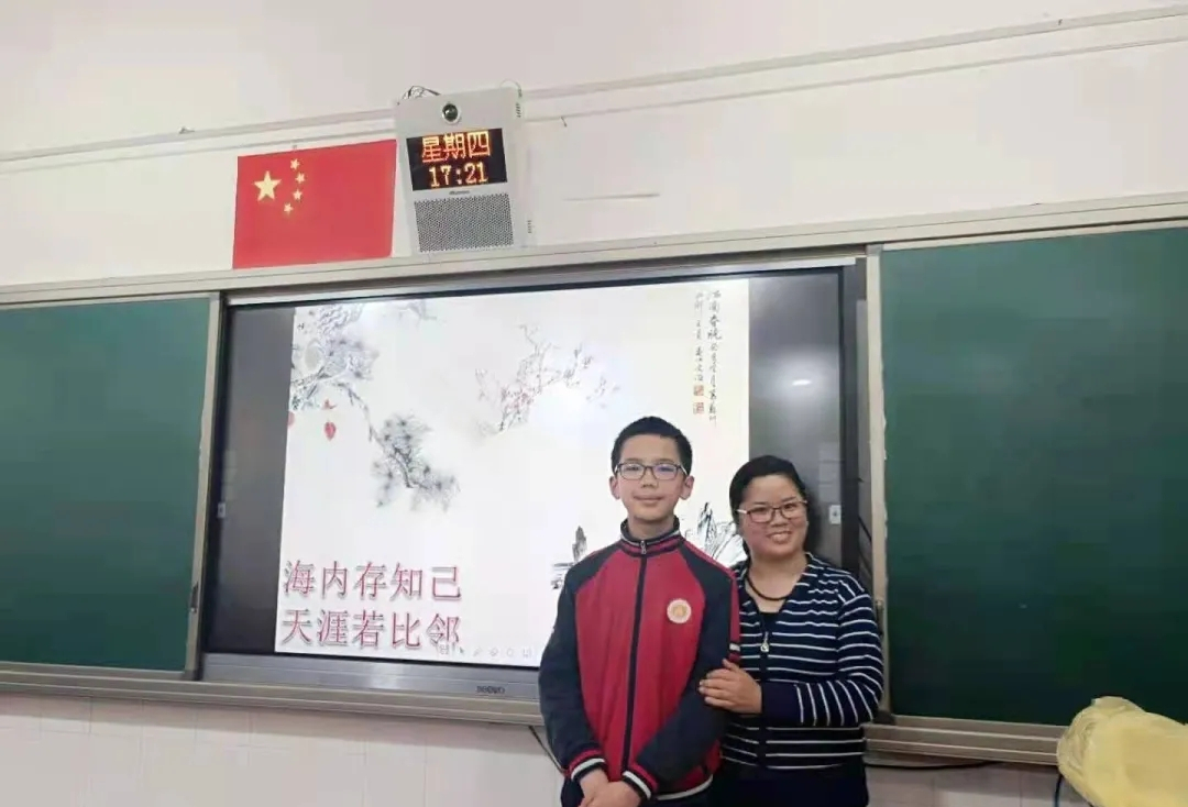 清华大一新生李宣佑,只有14岁,初一时做高考数学卷:145分以上