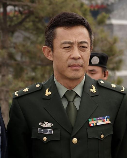 国家一级演员侯勇:一婚娶70后,二婚娶80后,三婚50岁娶90后