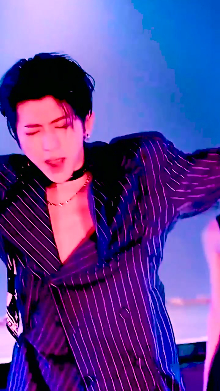 顶流蔡徐坤这种禁欲系帅哥,你喜欢吗