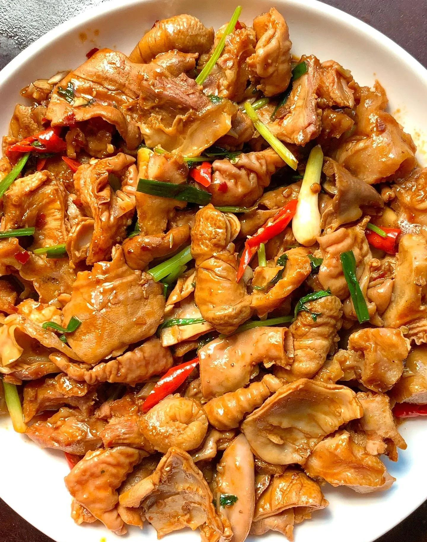 答应我朋友们!一定要去做这道爆炒猪杂,香辣入味有嚼劲还下饭!