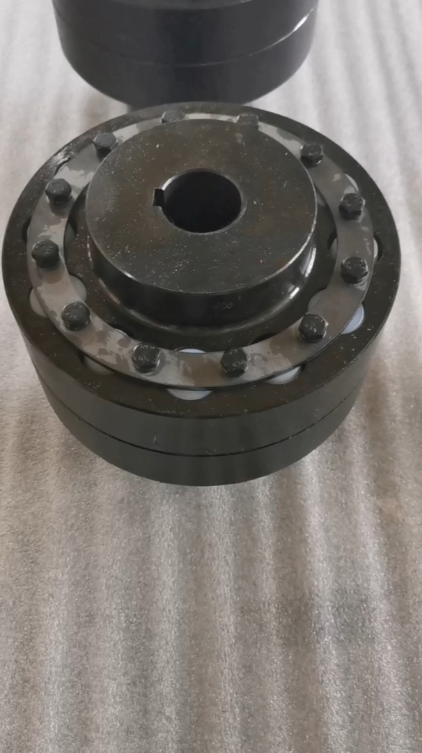 hl尼龙棒柱销联轴器 弹性柱销齿式联轴器-度小视