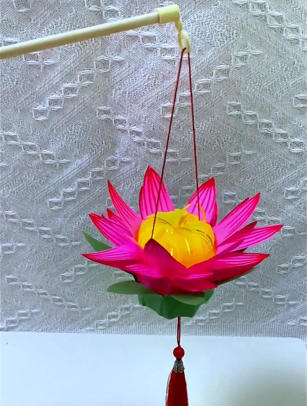 饮料瓶不要扔,和孩子做漂亮的 元宵节灯笼-度小视