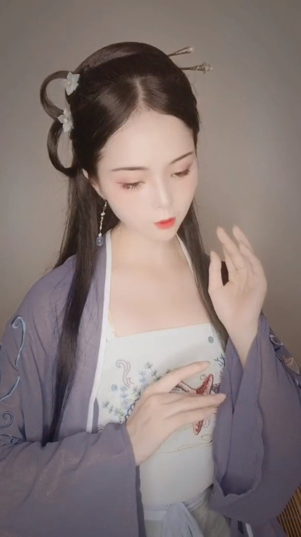 美人图上的宋制发型,简单又好看,非常温柔的一款发型