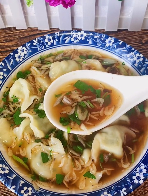 不要问我哪道菜最拿手,你们爱吃的虾米汤饺子永远都是我爱做的