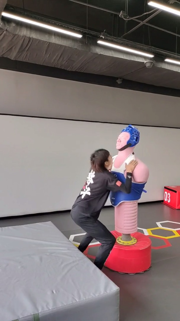 实战中比较常见的几种舍身踢,你都会哪些