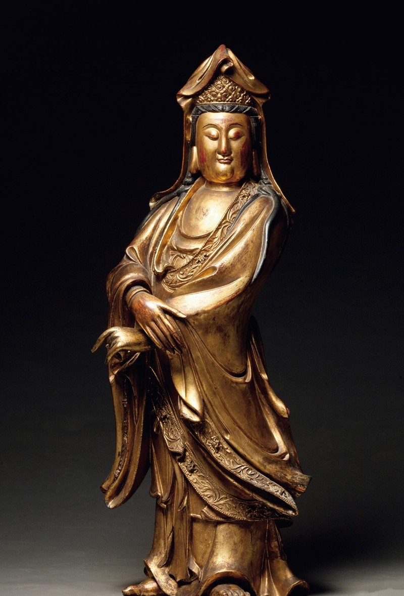 明晚期木胎观音大士像,尺寸:高86厘米,估价:rmb 800,000   1,400