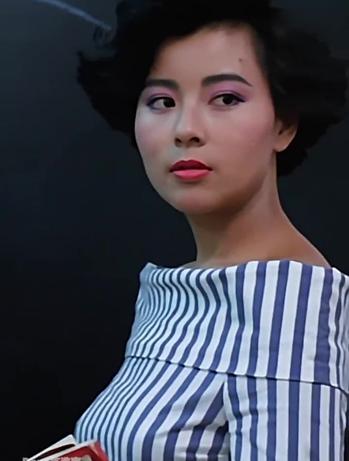 "电眼美女"李美凤:击败邱淑贞,让刘德华不敢直视的眼睛有多美