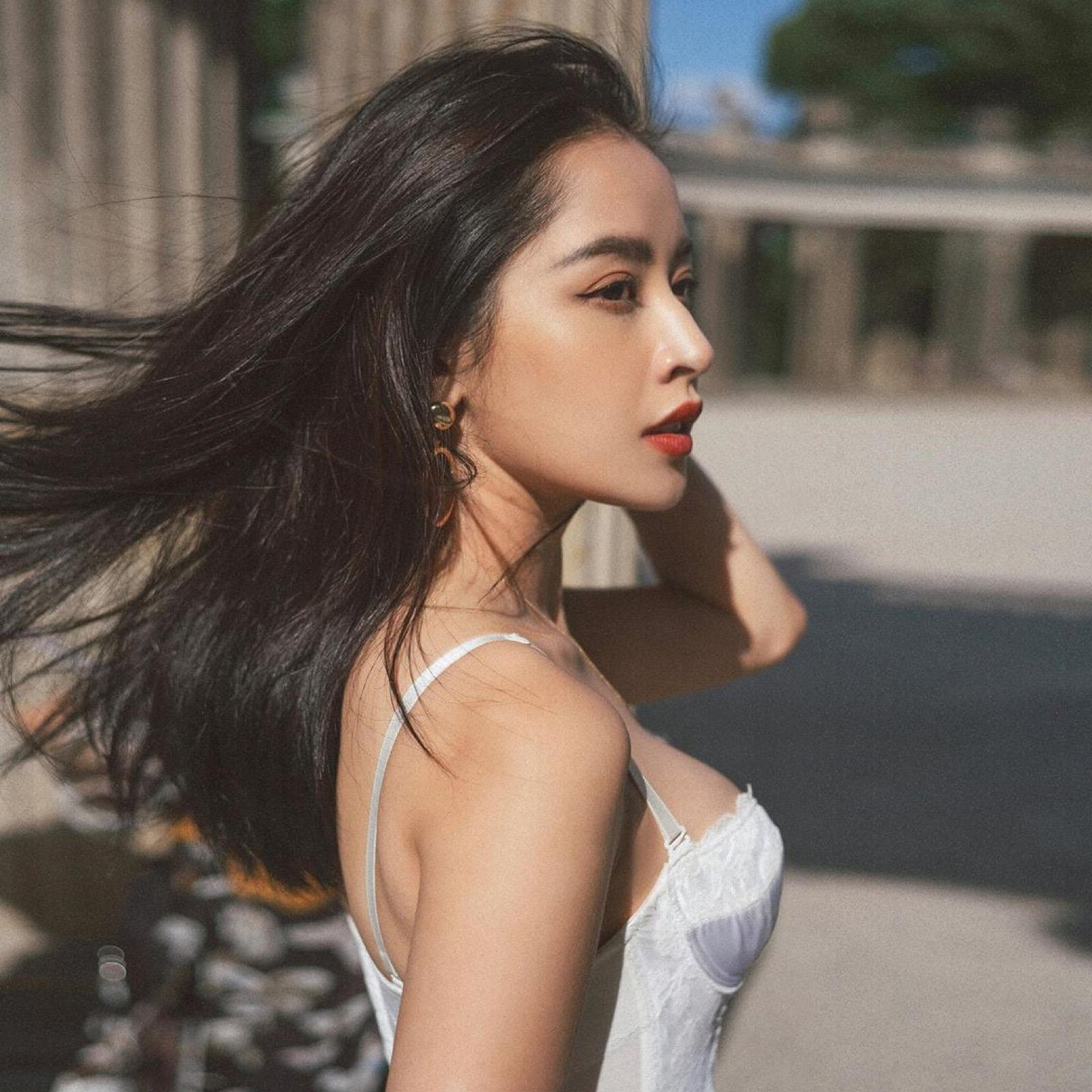 越南女星芝芙(chi pu)参加《乘风2023》有哪些优势,劣势?