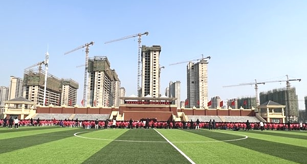 扬帆奋进正当时:开封高中西校区举行2021-2022学年春季开学典礼