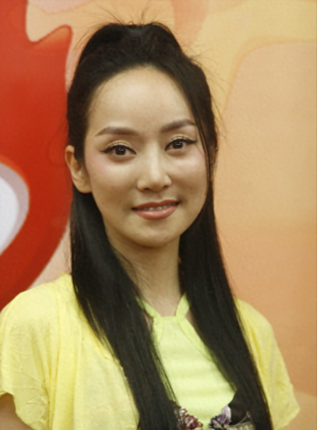 回顾娱乐圈的残酷真相在39岁的萨顶顶身上表现得淋漓尽致