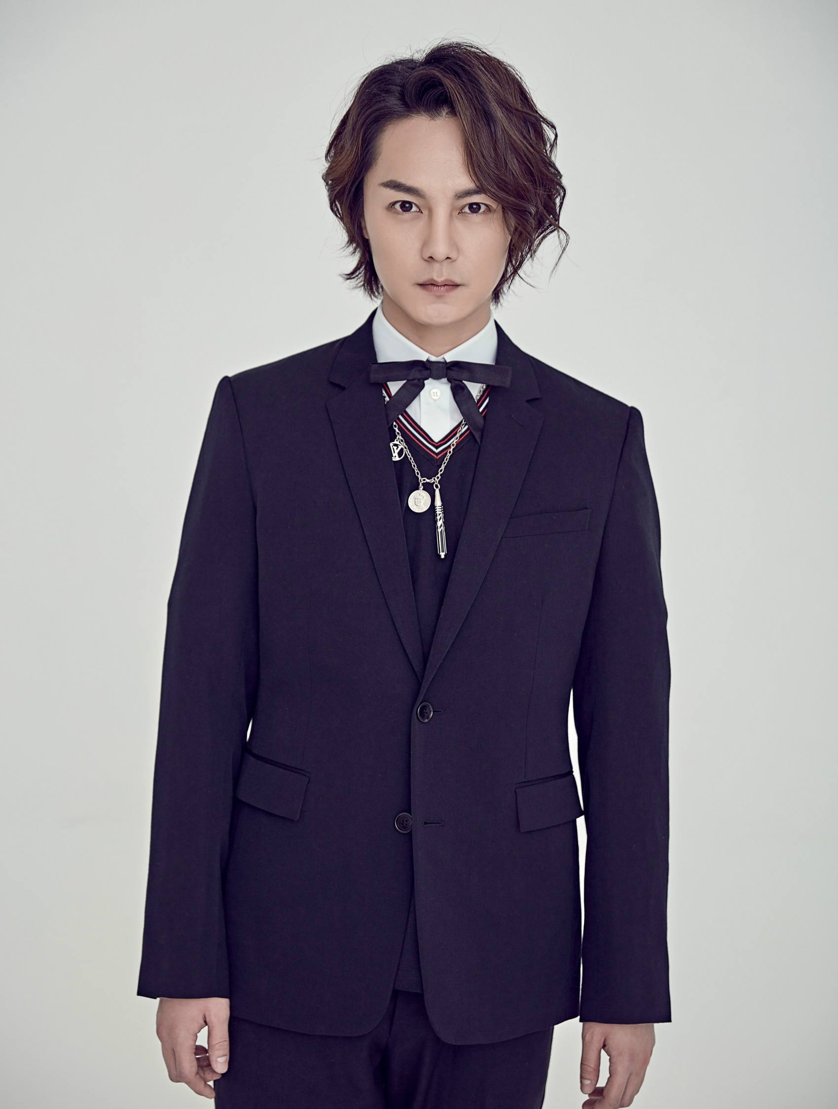 "面面俱到"尹正,上综艺被素人怒怼,不红就是原罪?3-度小视