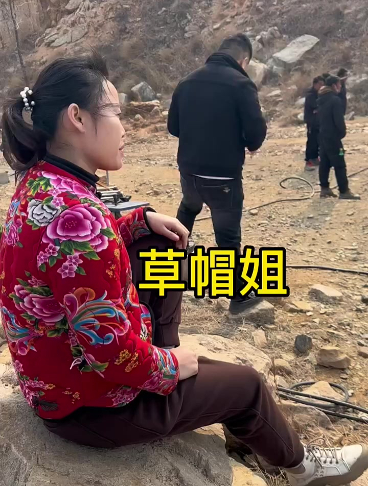 草帽姐给忙坏了真是太辛苦了每天都要做公益