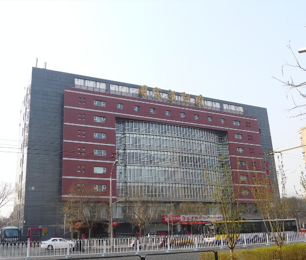 回顾南京男旦演员吴汝俊:娶大21岁日本妻子,曾与安倍夫人同游北京