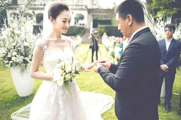 来不及说我爱你演员现状:李小冉嫁给爱情,齐芳成了影业公司老总