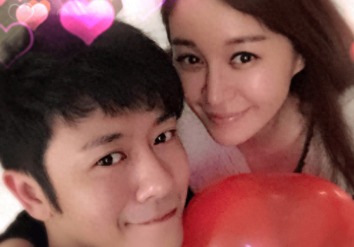 回顾亲妈是导演,干妈是导演,20年都捧不红他,却在娶妻