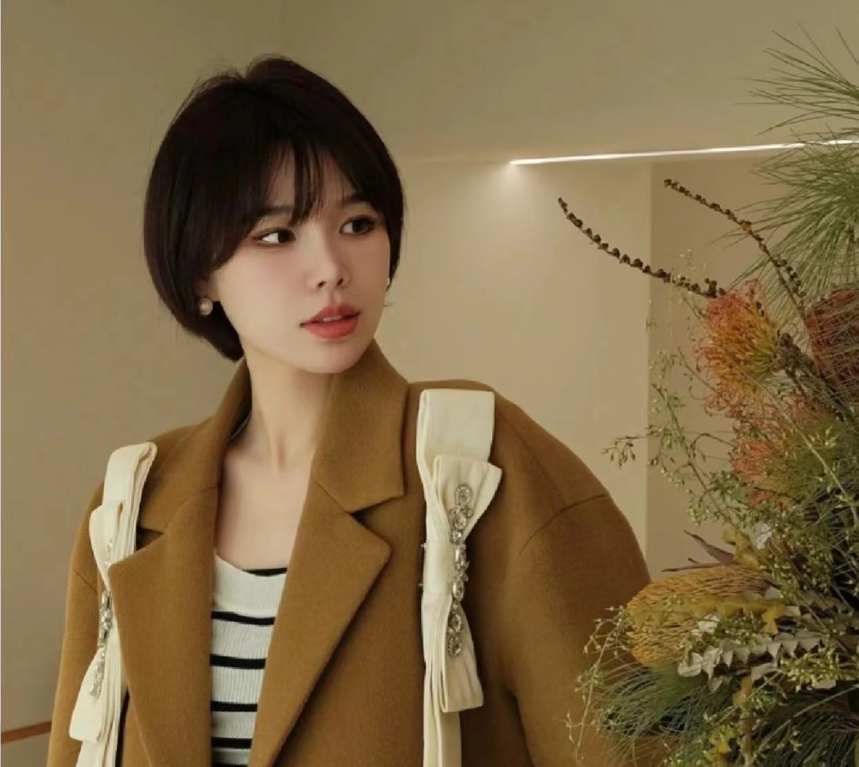 女生酷酷的短发发型