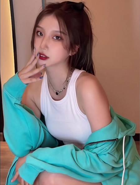 择偶标准:胸前就算挂观音,也不能挂电子烟-度小视