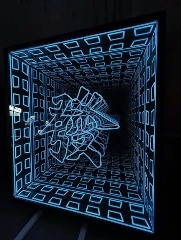 深渊镜 千层镜 霓虹灯 制作工艺 生产工厂-度小视