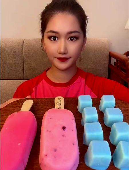 姐妹们,绮炫和梦龙你们最喜欢哪个!-度小视