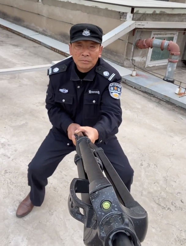 保安大爷是懂摄影的!