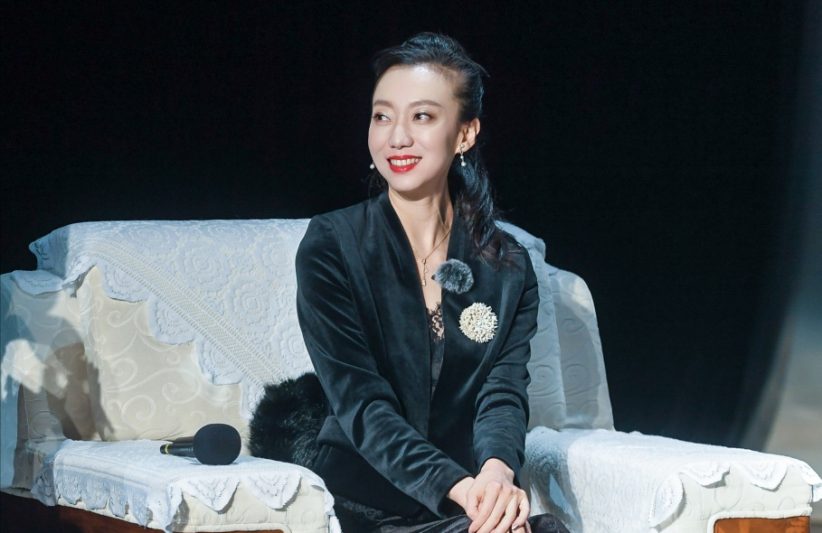 回顾轮椅舞者刘岩:奥运开幕式彩排不幸摔瘫痪,今用双手继续跳舞