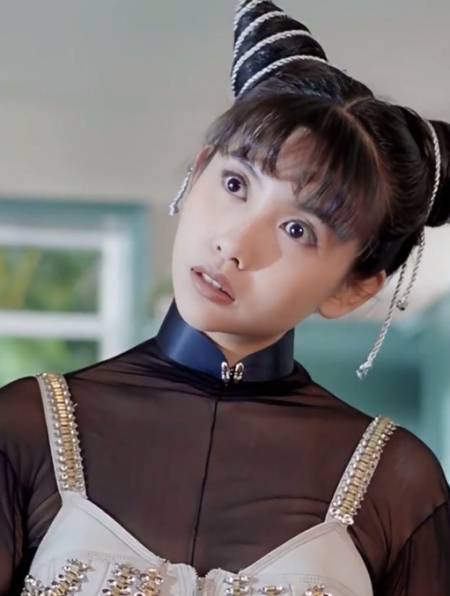 年轻时的邱淑贞有多美?唯一让人心动的叼扑克牌的美女-度小视