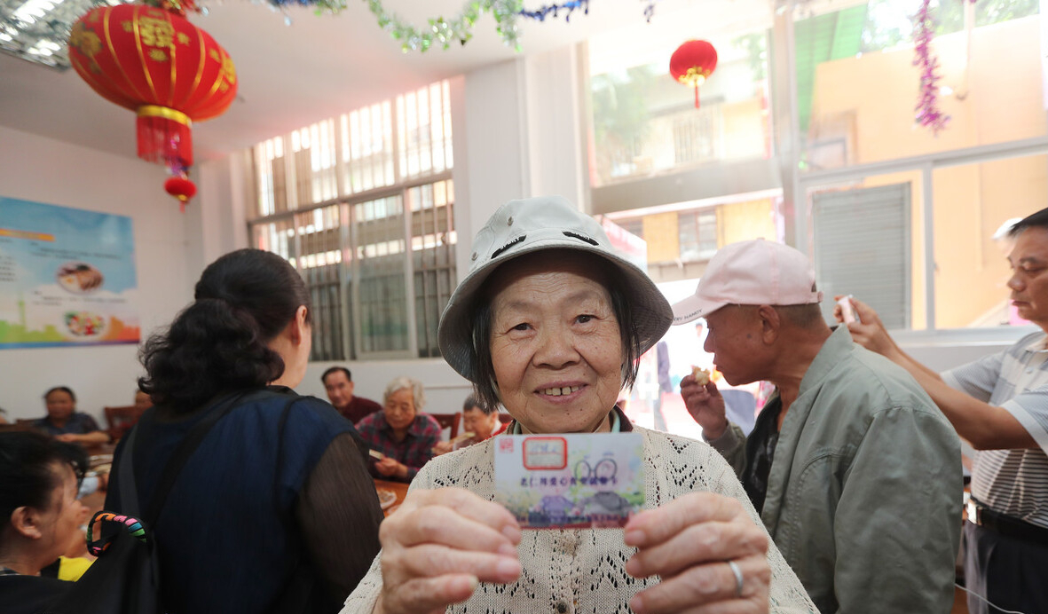 若按照年龄发放养老金,50岁2000,55岁3000,60岁4000,公平吗?