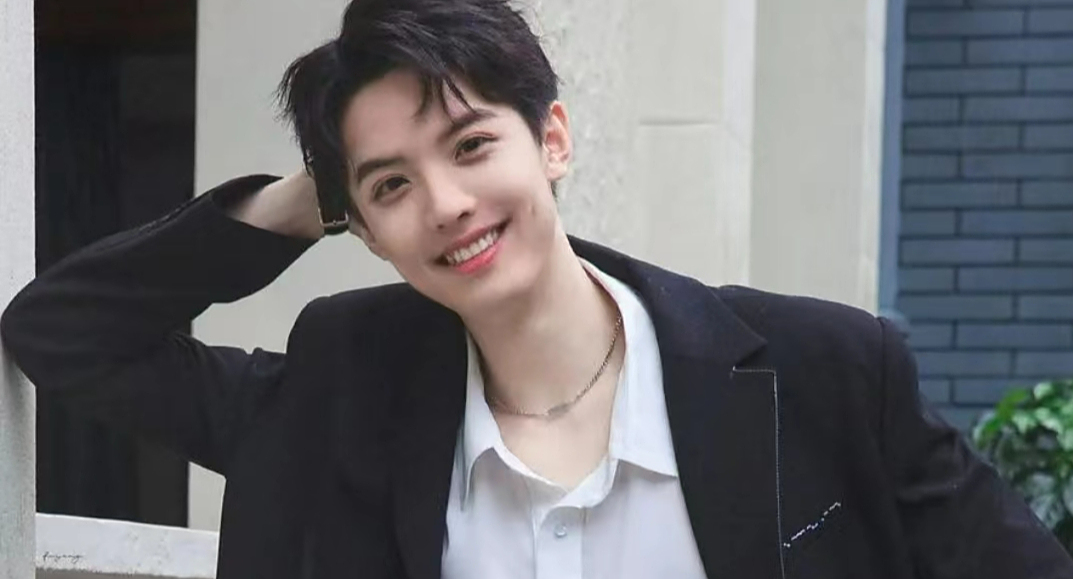 周峻纬为啥不去名学了