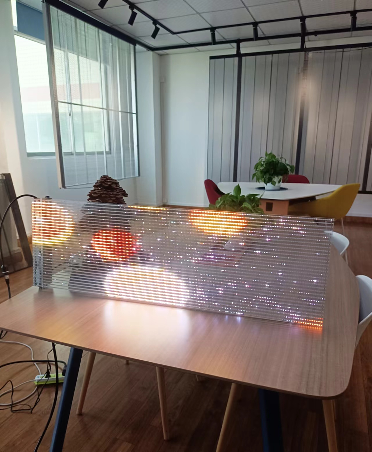 led贴膜屏厂家哪家强