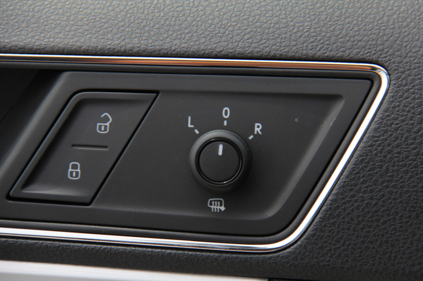 朗逸后视镜怎么调整