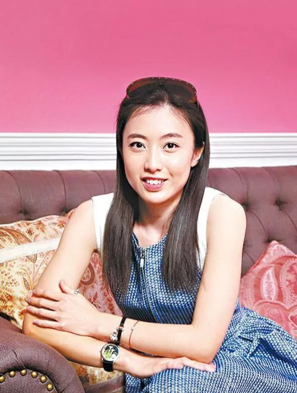 最强娱记甘比:博得周星驰偏爱,将刘銮雄抛之身后,她凭什么?