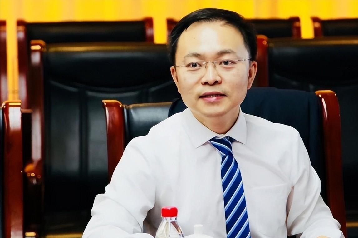 投资10亿换命43京东副总裁蔡磊对抗渐冻症4年终赢一线生机
