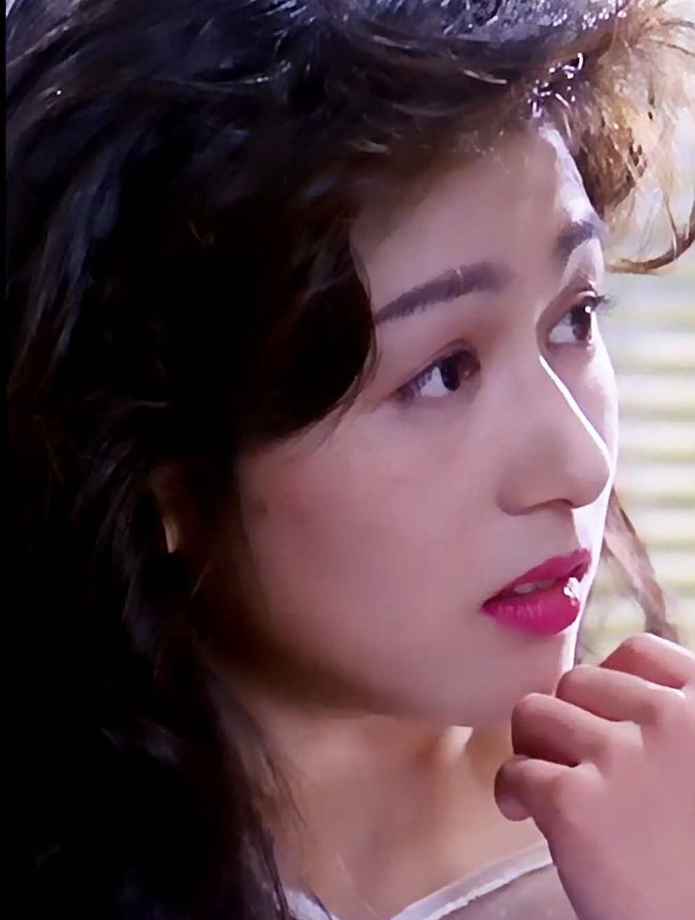 女神青山知可子,听首老歌,看场老电影,捧一杯香茗!