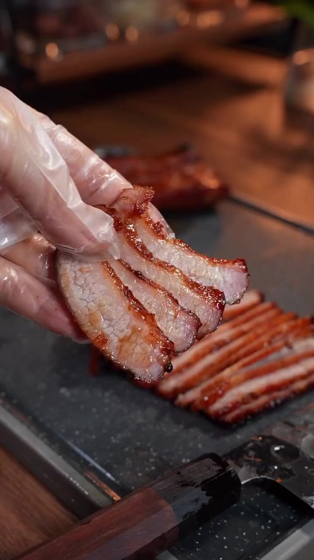 这次用空气炸锅做的炭烧猪颈肉味道太赞了!-度小视