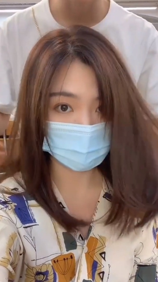 2021年免打理减龄锁骨发双麻花披肩发