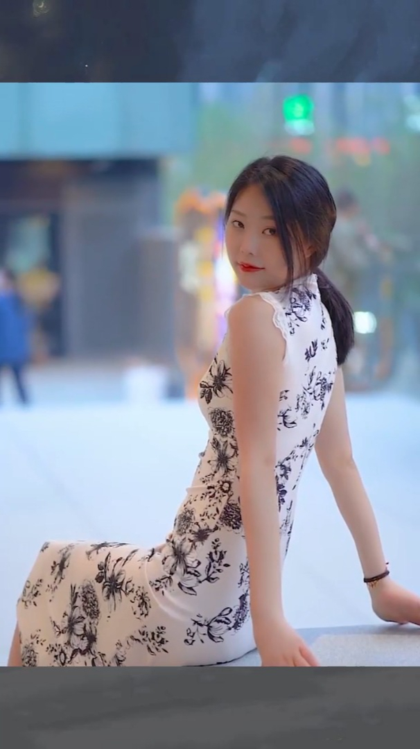 珠圆玉润:美女大哥的女人叫什么