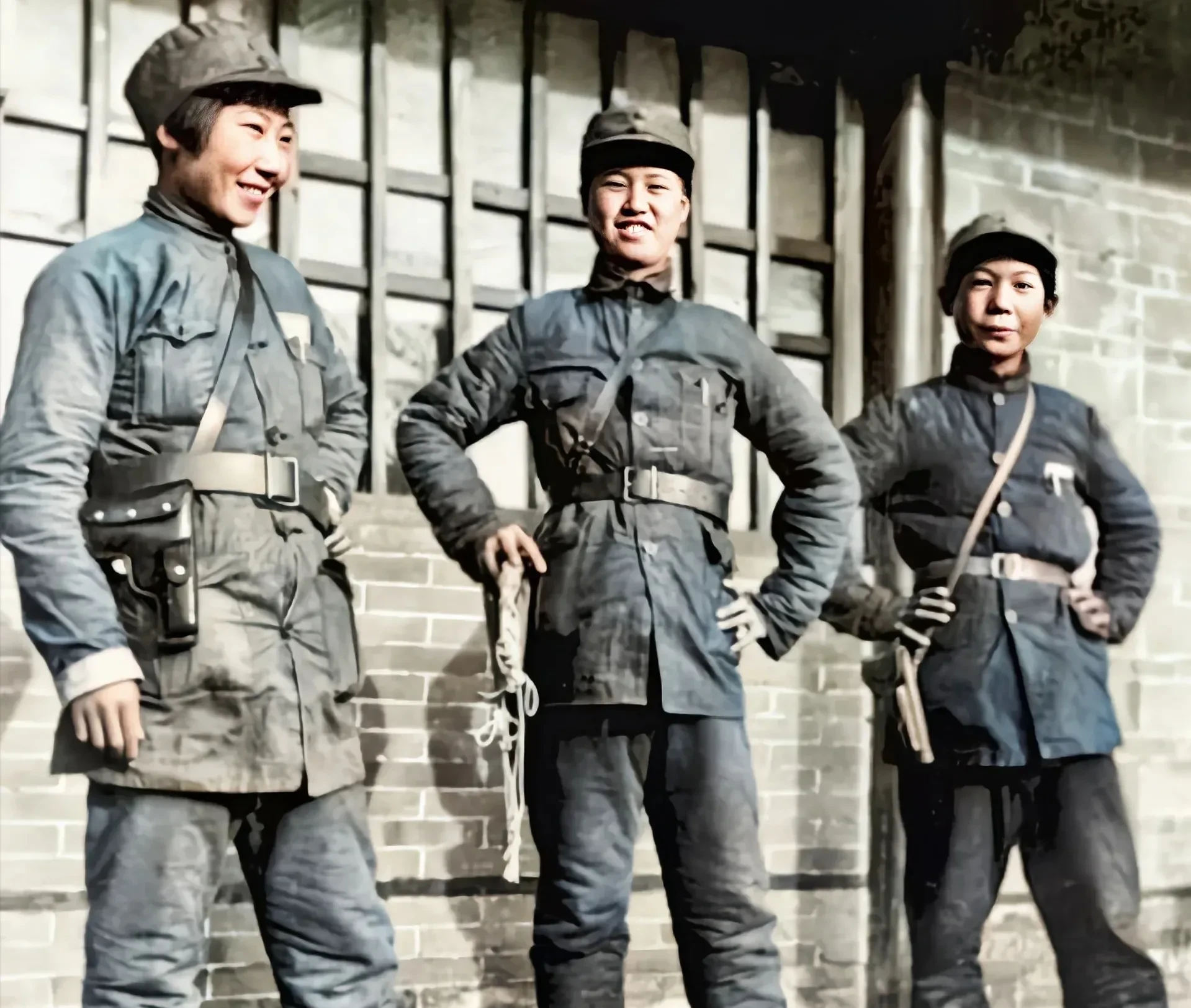 16张八路军女兵真实照片,这才是真实的样子!别再被影视剧给骗了