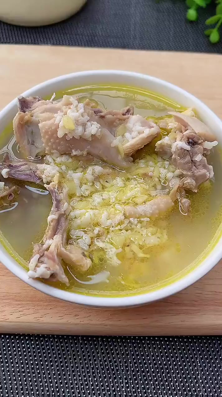 月子餐:酒酿炖鸡