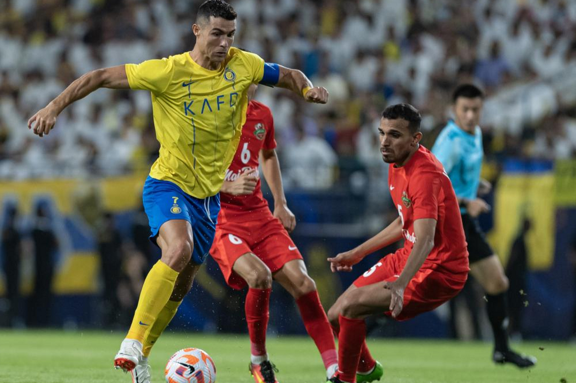 北京时间8月23日1:20,亚冠附加赛,利雅得胜利对阵迪拜国民