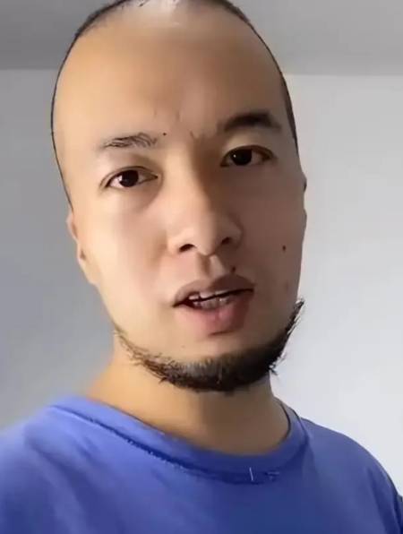 飞哥打假遭遇硬核商家,一招将他制服,连夜下架所有商品!3-度小视