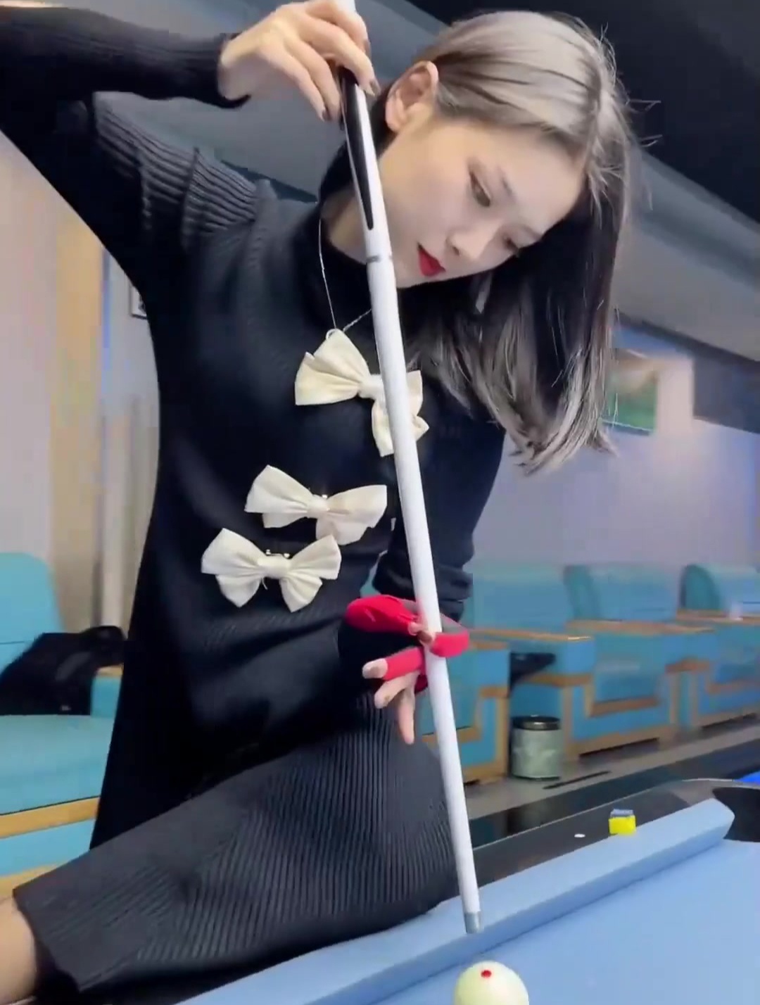 挑战从天而降的杆法,不是我笑话你,一般人没这个实力-度小视