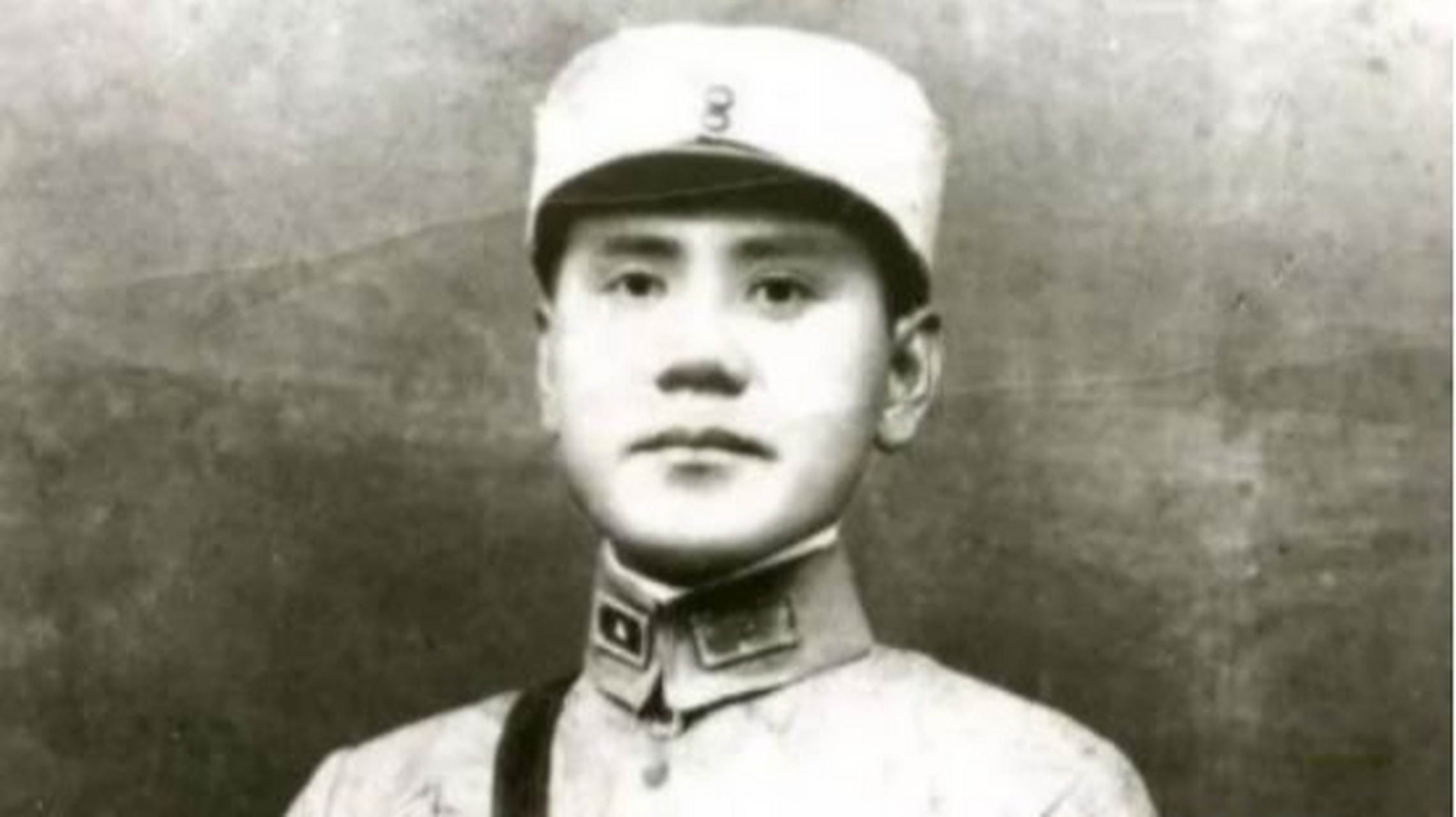 1938年4月22日,刘桂五在战场上牺牲,我军战士拼死才抢回他的尸身,但是