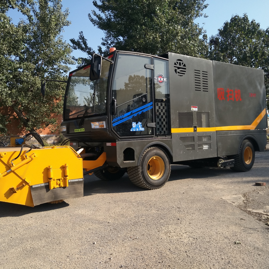 道路施工清洁无死角!铲车扫地机助你轻松迎接工地大扫除