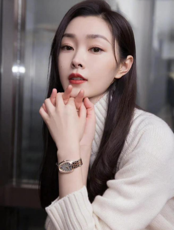 拍伪装者时,宋轶配角变主角,导演发飙胡歌靳东争当护花使者2-度小视